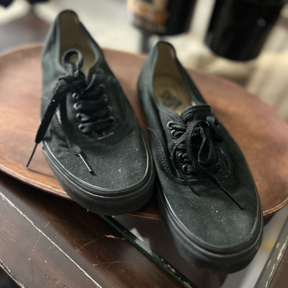 Black Authentic Men's Vans